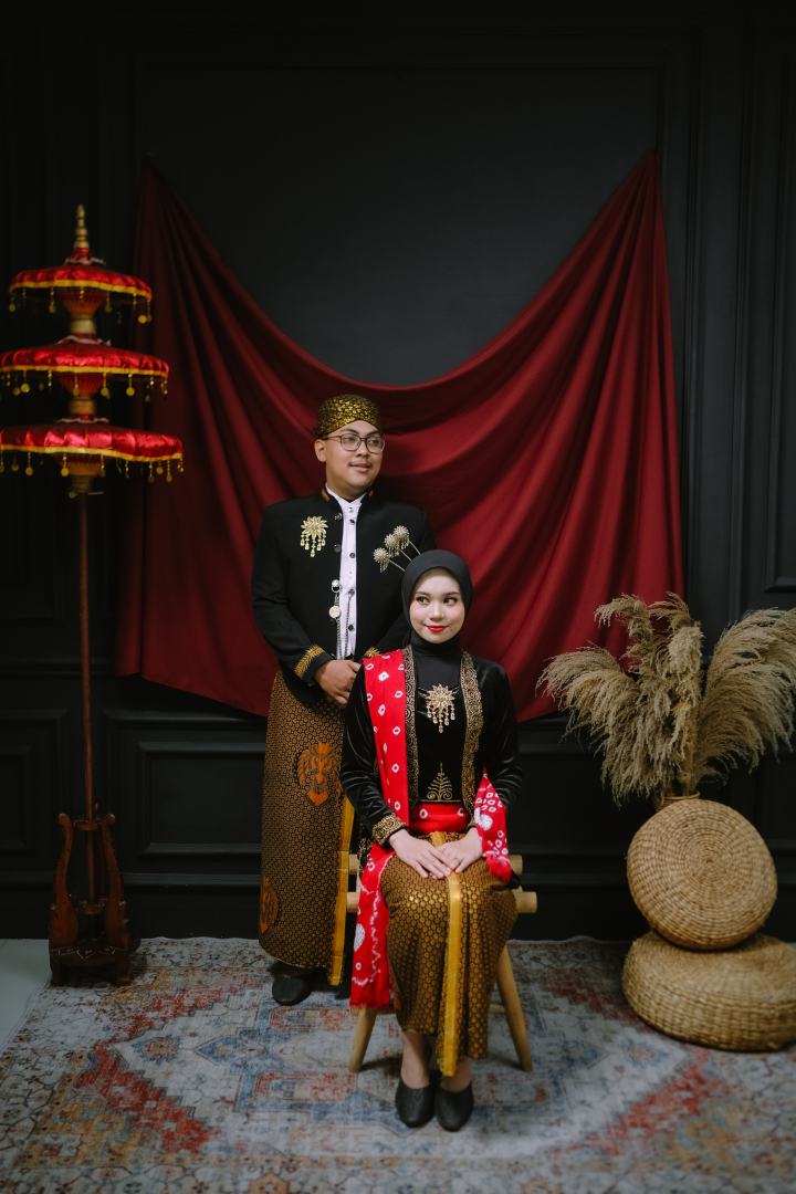 https://dianakbar.webnikah.com/dirmember/00000027/akbarrock/photo-266603-312221-l-202409300936.jpg