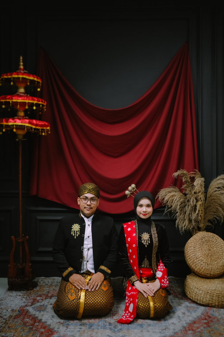 https://dianakbar.webnikah.com/dirmember/00000027/akbarrock/photo-266603-312225-l-202409300939.jpg